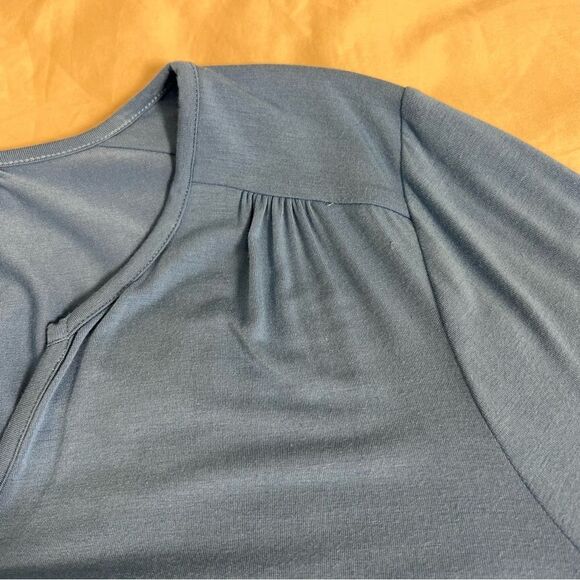 NYDJ Women's Size XL Blue Perfect Tee Three Quarter Sleeve V-Neck T-Shirt - Picture 6 of 10